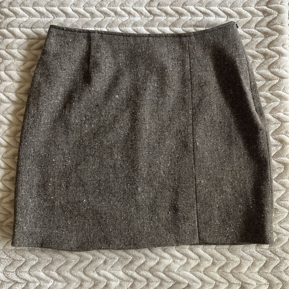 Classic Tweed Mini Skirt in Heathered Brown